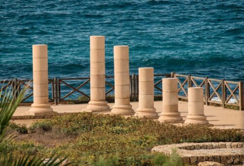 Колонны в Кесарии (Columns in Caesarea), Израиль