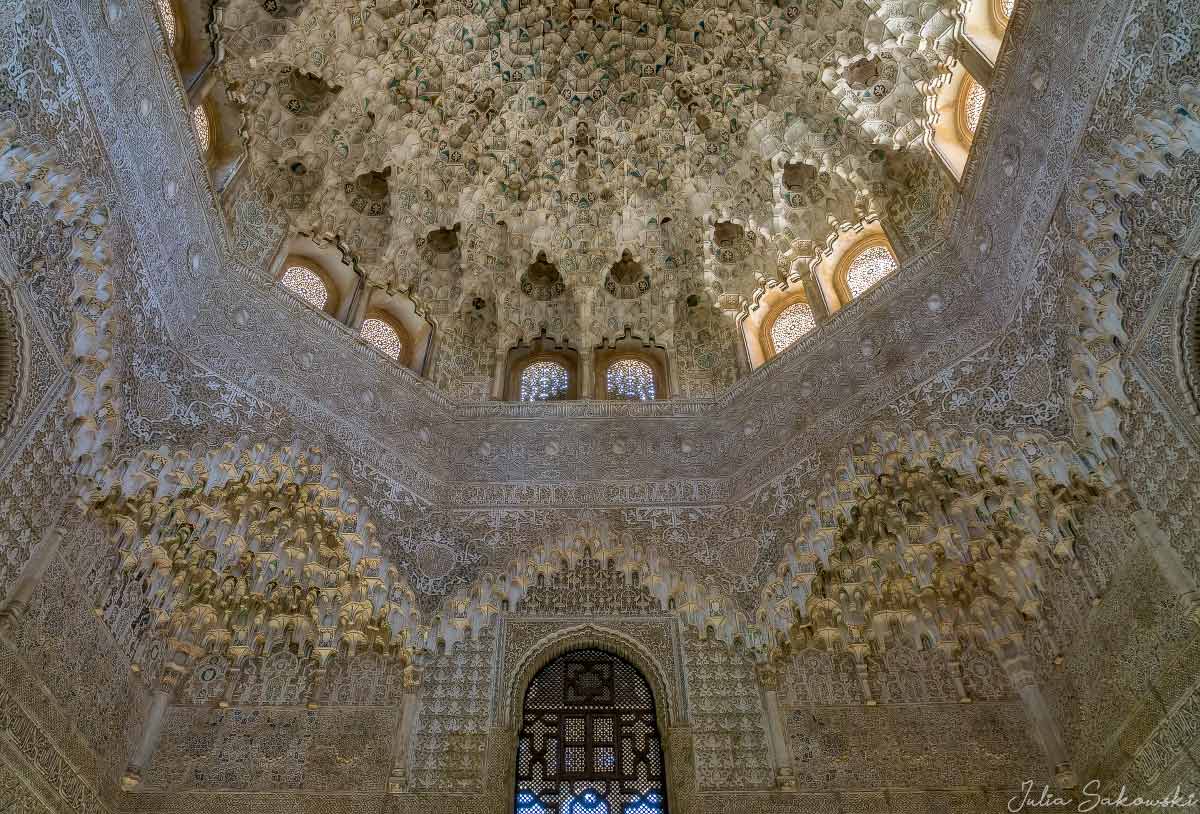 Кружевной свод, Зал Двух Сестер, Альгамбра | Mocárabe Dome, Hall of the Two Sisters