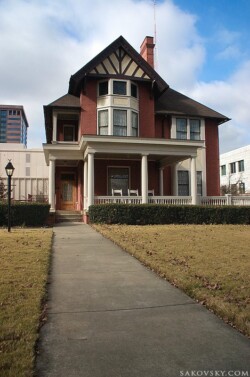 Дом-музей Маргарет Митчелл
Антланта, Джорджия | Atlanta, Georgia Дом-музей автора 'Унесенных ветром'