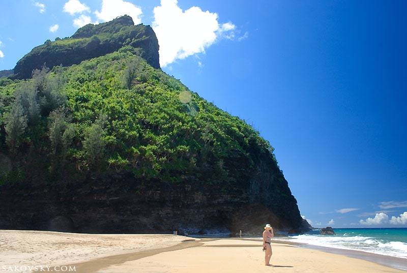 Уединенный пляж Hanakapi'ai - всего 2 мили карабканья вдоль побережья и мы в раю..., Kauai