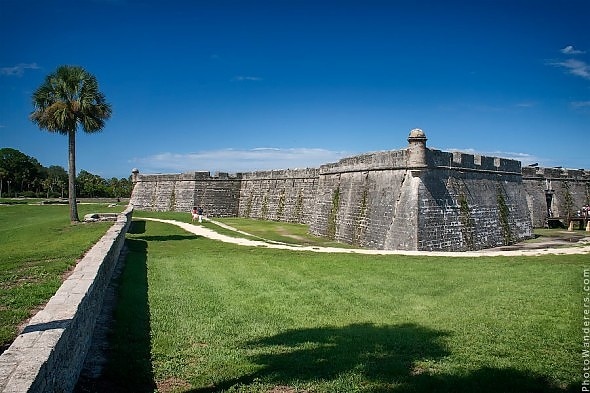 Стены крепости Кастильо-де-Сан-Маркос | The Castillo de San Marcos walls